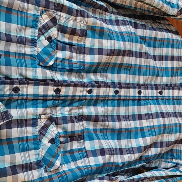 🌻Women's The North Face Plaid Performance Button Down Shirt - Picture 3 of 16